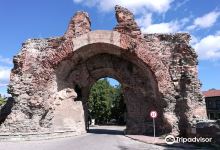 Roman Ruins and Tomb景点图片