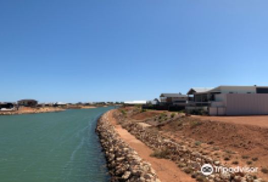Marina Quays景点图片