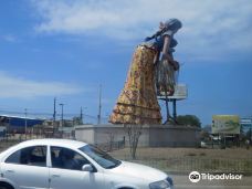 Monument to the Manabita Weaver-曼塔