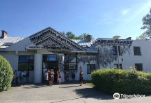 Palace Park Sculpture Center Polish景点图片