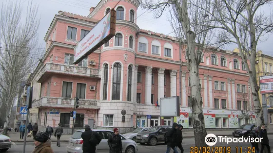 Administrative Building on Artyoma 60