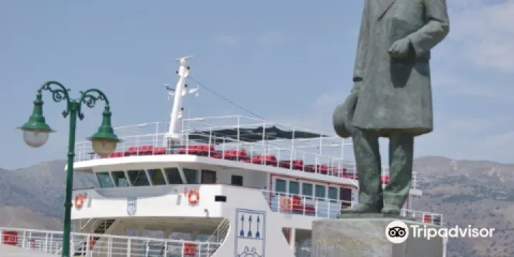 Statue of Andreas Laskaratos