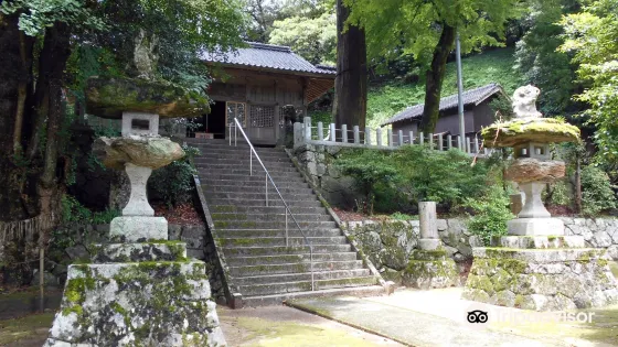 雷神社