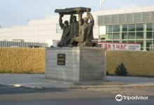 Monument Glory to the Miners Valor景点图片