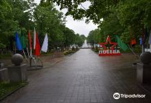 Fountain in 50-Letiya Oktyabrya Park景点图片