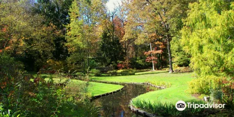 Leonard J Buck Garden