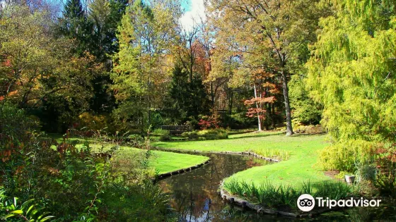 Leonard J Buck Garden