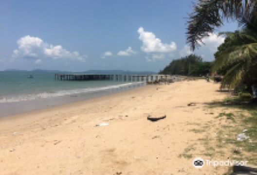 Phala Beach景点图片