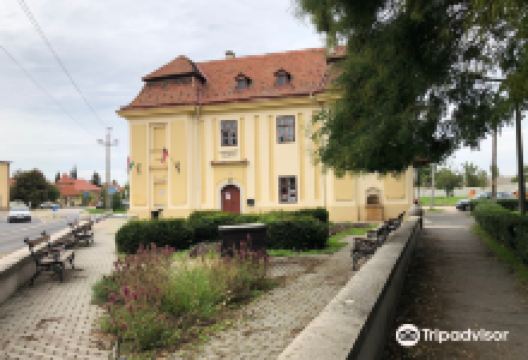 Kiralykut emlekhaz景点图片