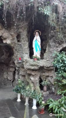 Grotta della Madonnina di Bobbiate-瓦雷泽