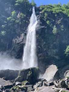 Foroglio waterfall-切维奥