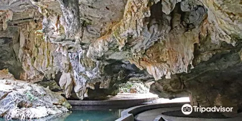 Tham Ruesi Sawan and Tham Luk Suea