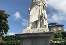 Statue of Valhubert景点图片