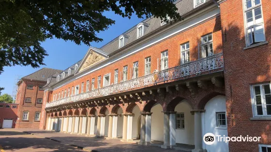 Auricher Schloss