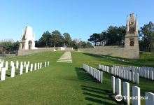 Étaples Military Cemetery景点图片