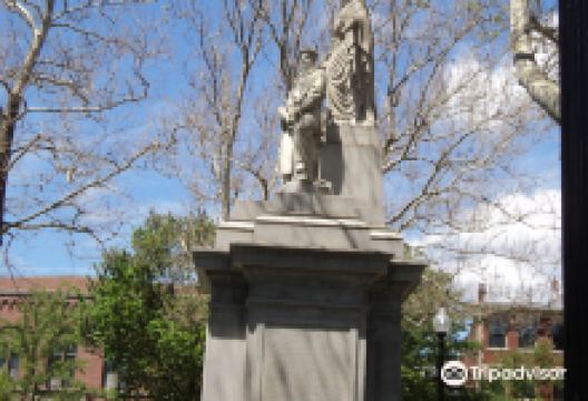 Winthrop Square景点图片