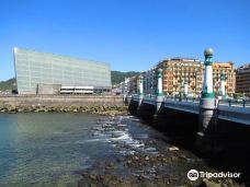 Puente del Kursaal-圣塞瓦斯蒂安