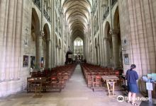 Noyon Cathedrale et Bibliotheque景点图片