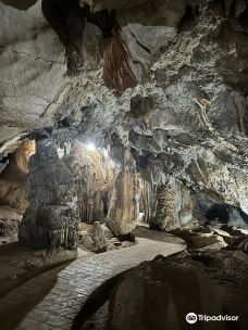 Tham Chang Cave-万荣