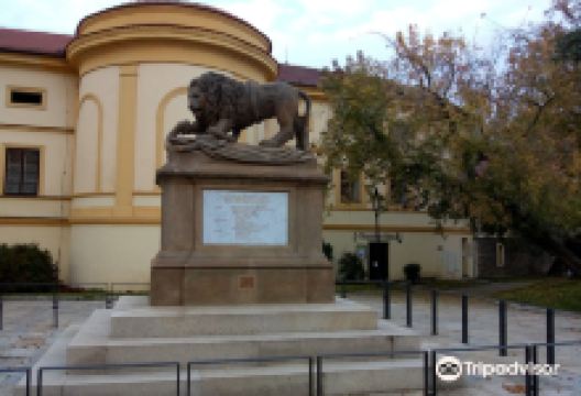 Monument to Soldiers of Pisek景点图片