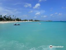 Dickenson Bay-迪肯森湾