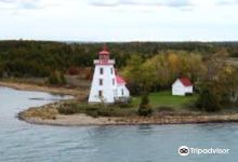 Strawberry Island Lighthouse景点图片