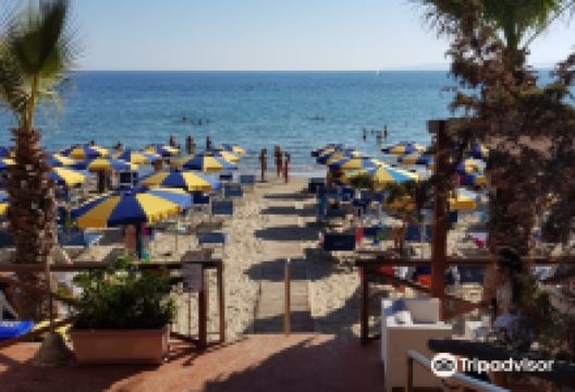 Giardino Beach景点图片