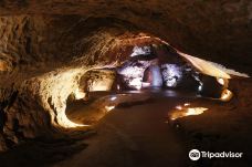 Grotte des Canalettes-科尔内拉德孔夫朗