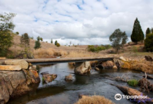 Adelong Falls Rd景点图片
