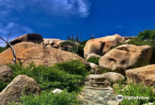 Ayo and Casibari Rock Formations景点图片