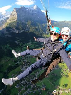 Paragliding Jungfrau (Top of Paragliding)-格林德瓦