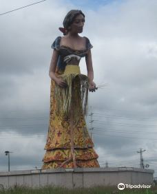 Monument to the Manabita Weaver-曼塔