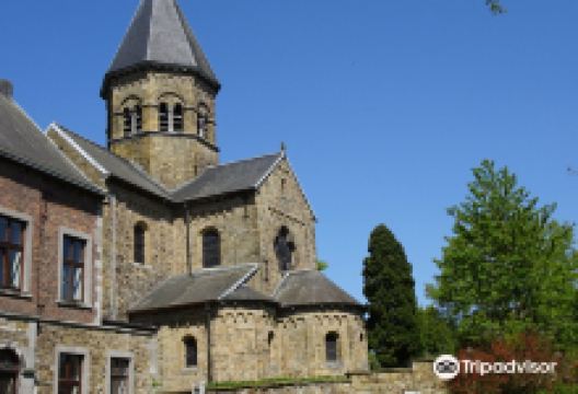 Eglise Saints-Pierre-et-Paul景点图片