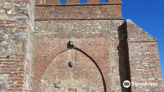Iglesia Prioral Del Castillo