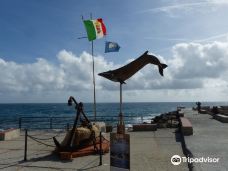 Saraceni Bay-瓦里格提