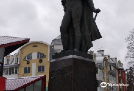 Monument to Vsevolozhskiy景点图片