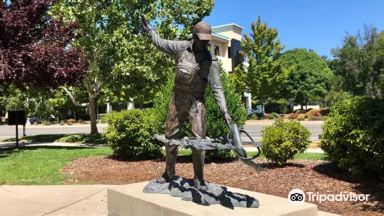 Redding Sculpture Garden