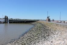 Willy Brandt Platz and Weser Dyke - Havenwelten景点图片