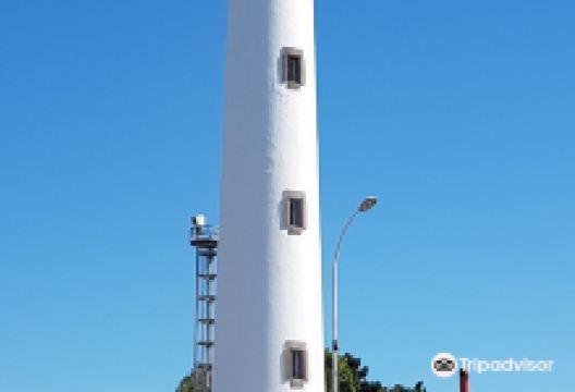 Phare de Ouistreham景点图片