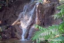 Namtok Huai Rong Waterfall景点图片