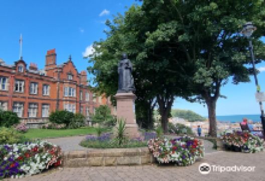 Queen Victoria’s Statue景点图片