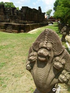 Prasat Hin Wat Sa Khampaeng Yai-Mueang Nuea
