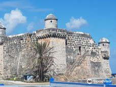 Torreon de la Chorrera-Tom Groggin