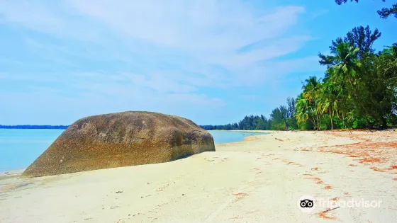 Romodong Beach