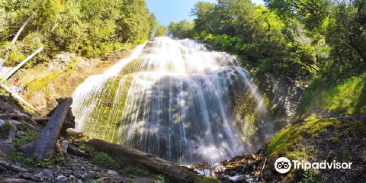 Bridal Veil Falls Waterfall