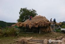 御机の茅葺小屋景点图片