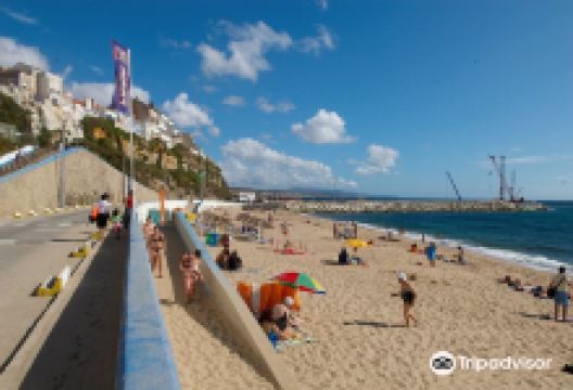 Praia do Norte景点图片