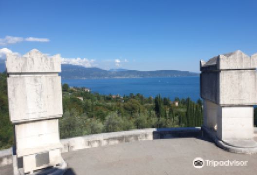 Tomba di Gabriele d'Annunzio景点图片