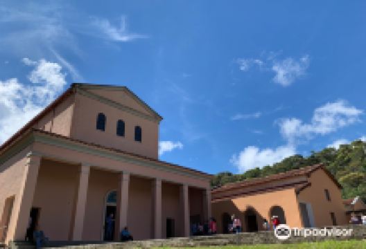 Monasterio benedictino Santa Maria de la Epifania景点图片