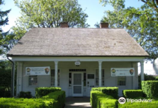 Barclay House景点图片